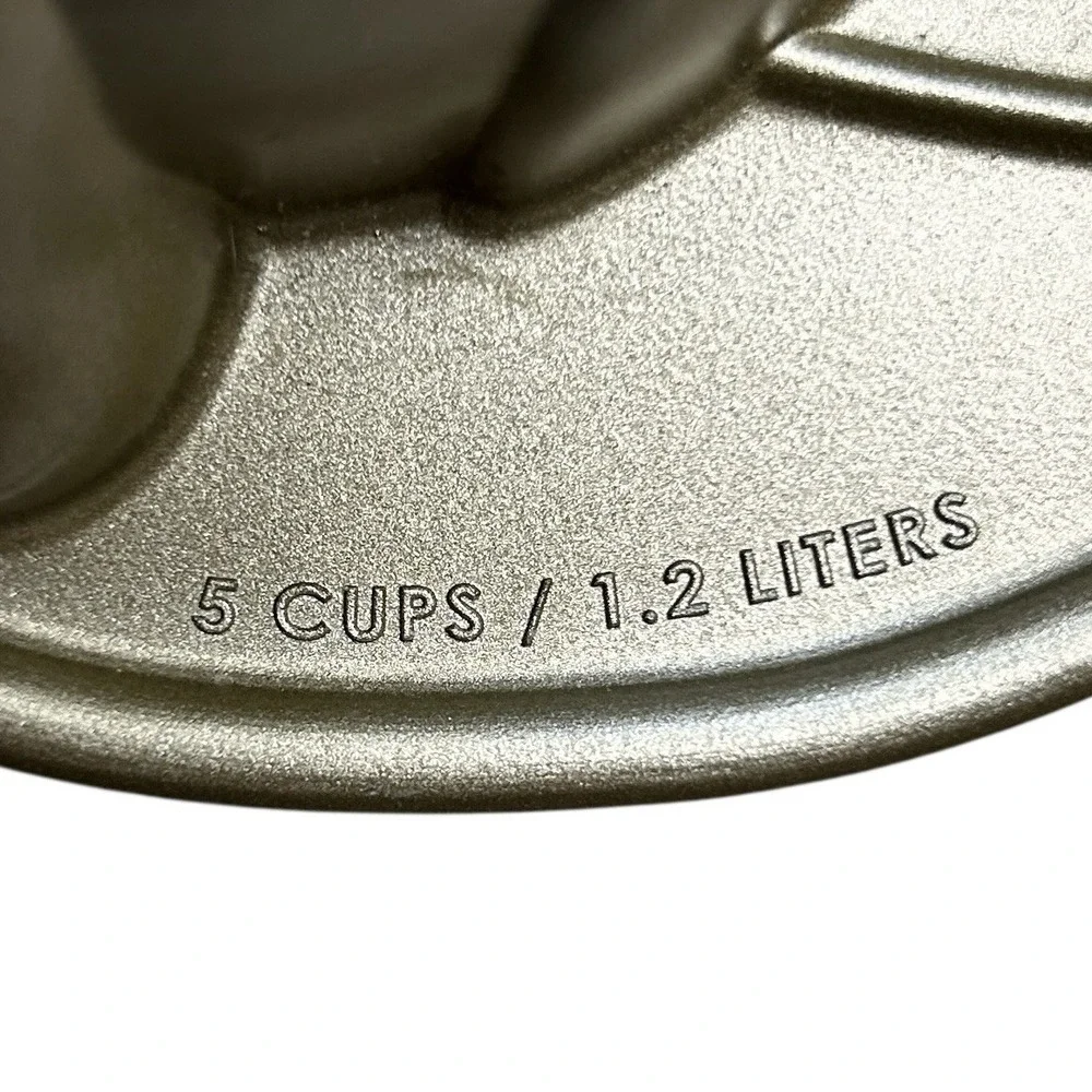 NORDIC WARE Caterpillar Cakelet Pan Cast Aluminum Mini Cakes Mold USA